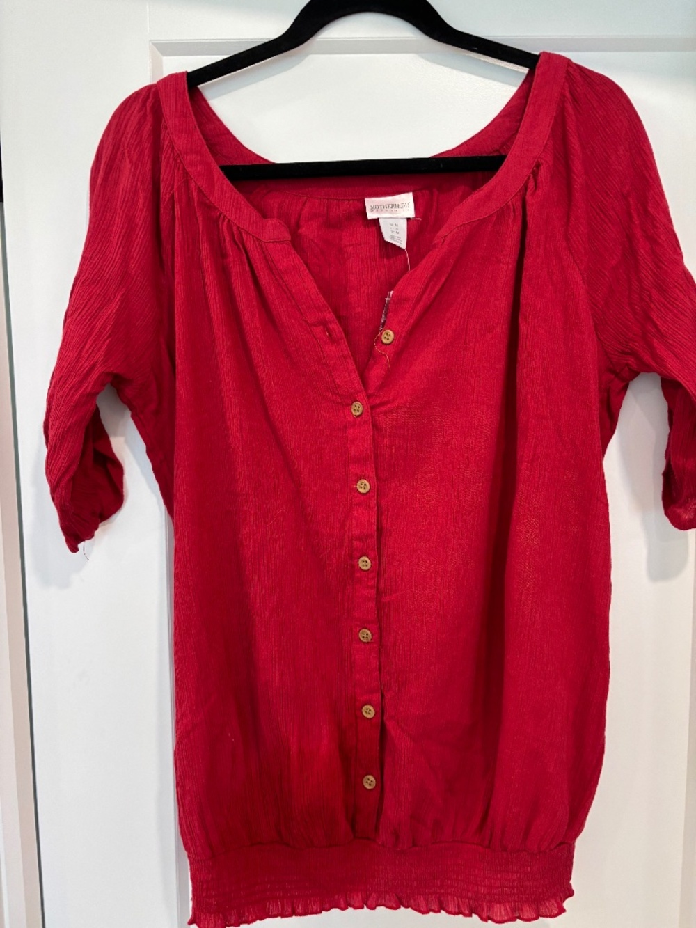 NWT Motherhood Maternity Blue Red Crinkle Crepe Henley Blouse Size M